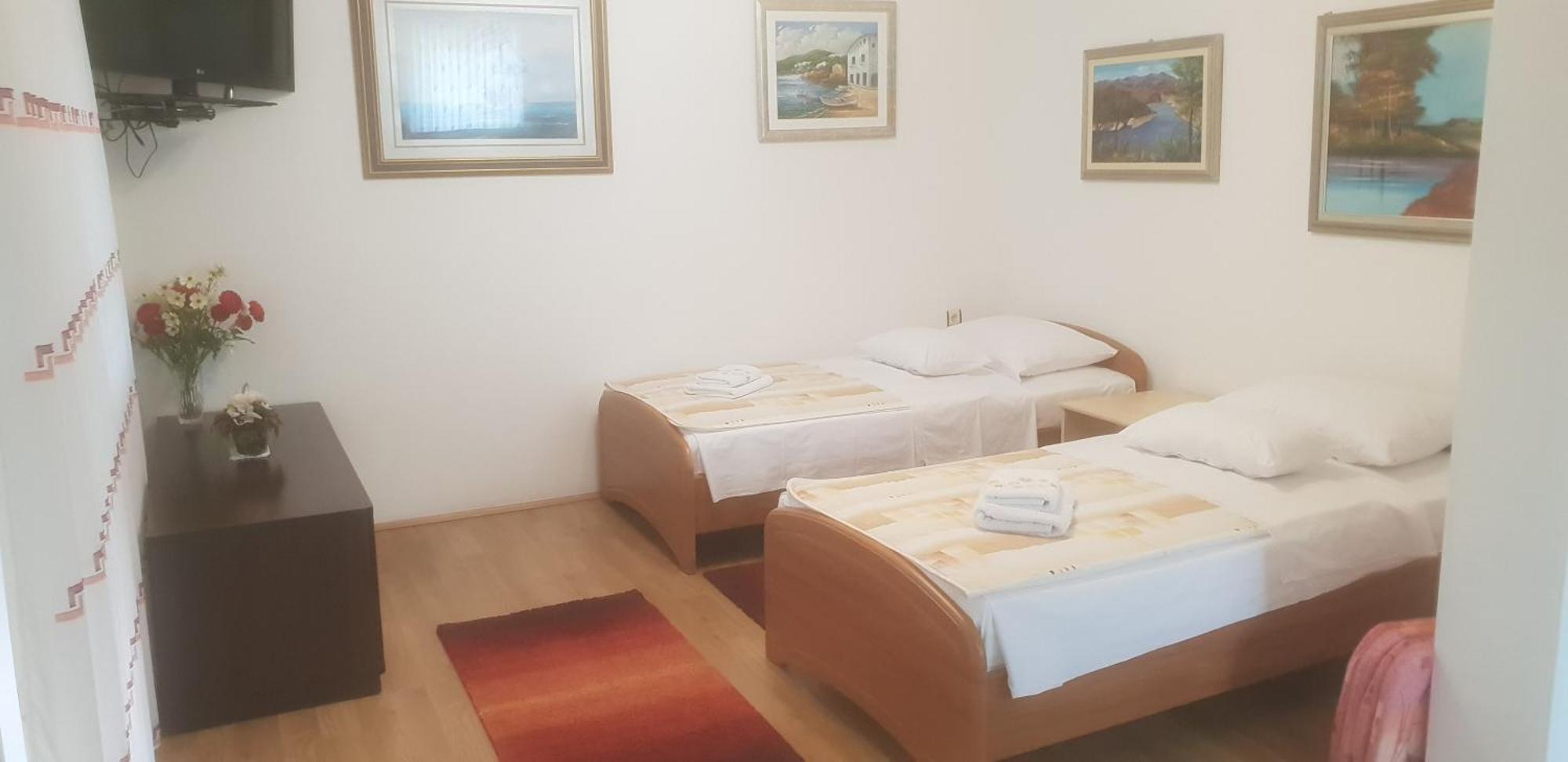 Apartments Mise Огулин Экстерьер фото