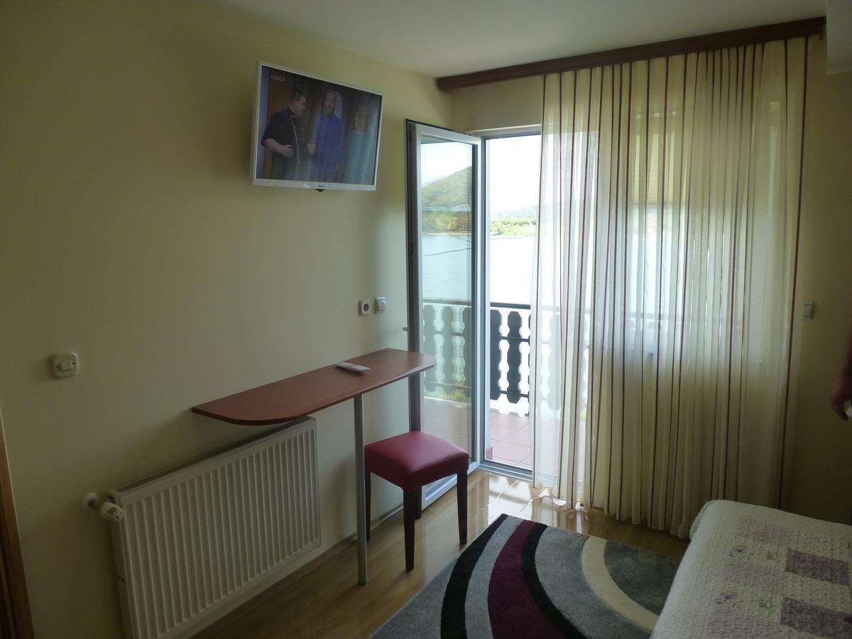 Apartments Mise Огулин Экстерьер фото